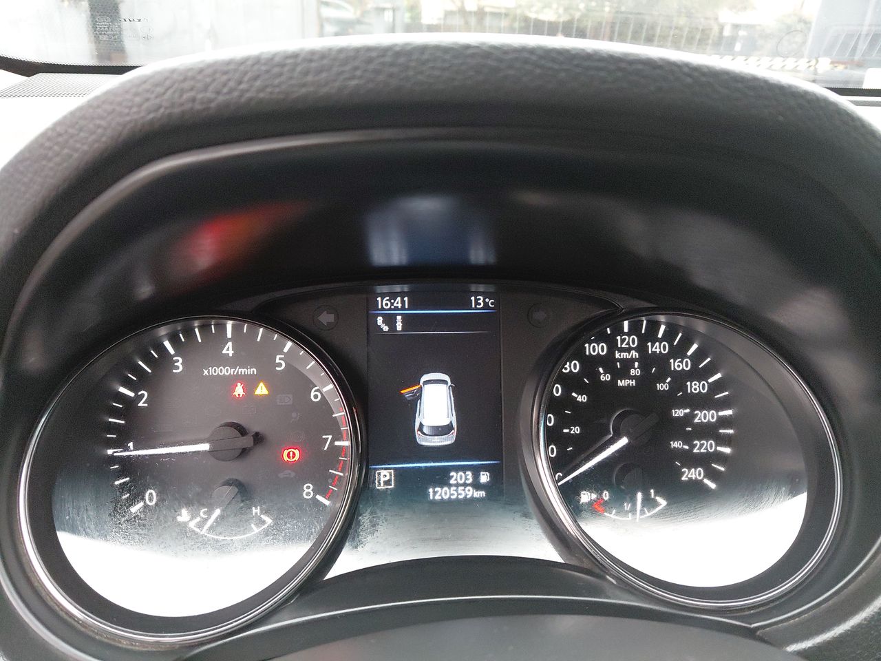 Nissan X-Trail — foto 19 de 29