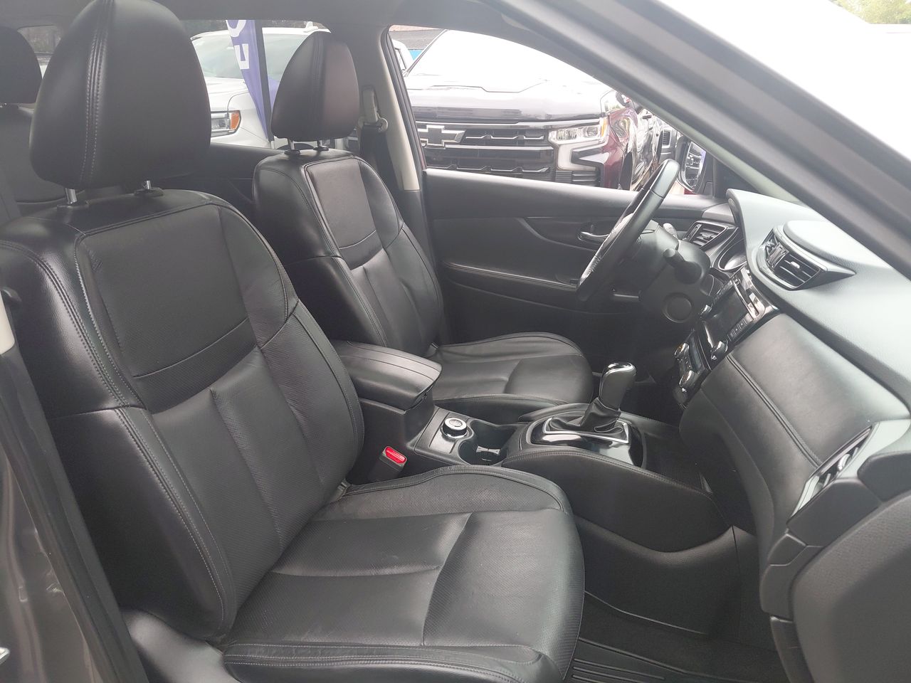 Nissan X-Trail — foto 26 de 29