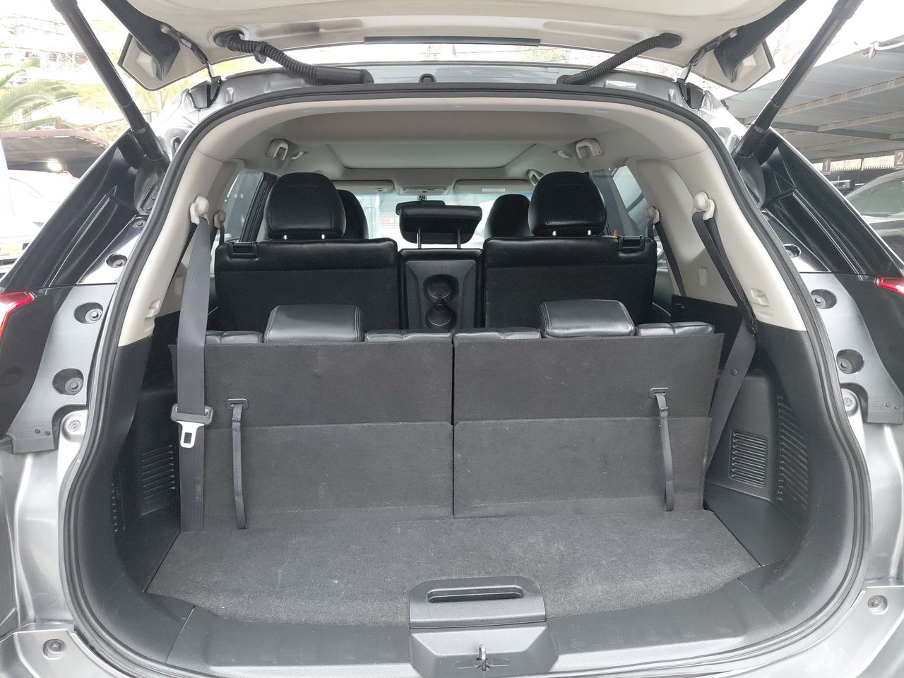 Nissan X-Trail — foto 13 de 29