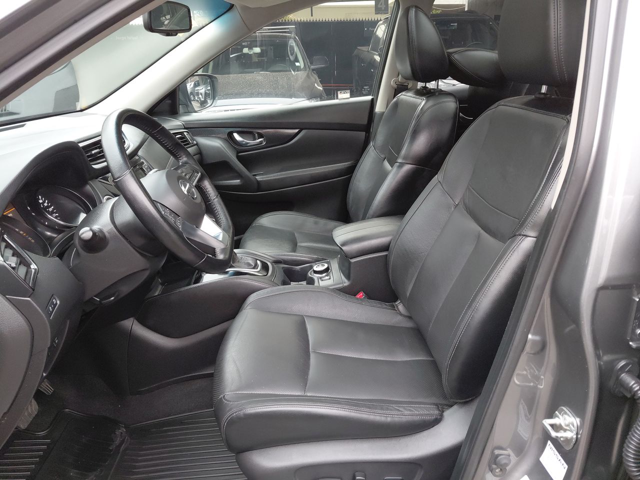 NISSAN - 6