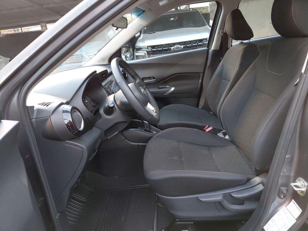 NISSAN - 6