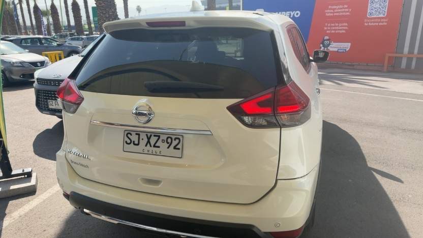 NISSAN - 5