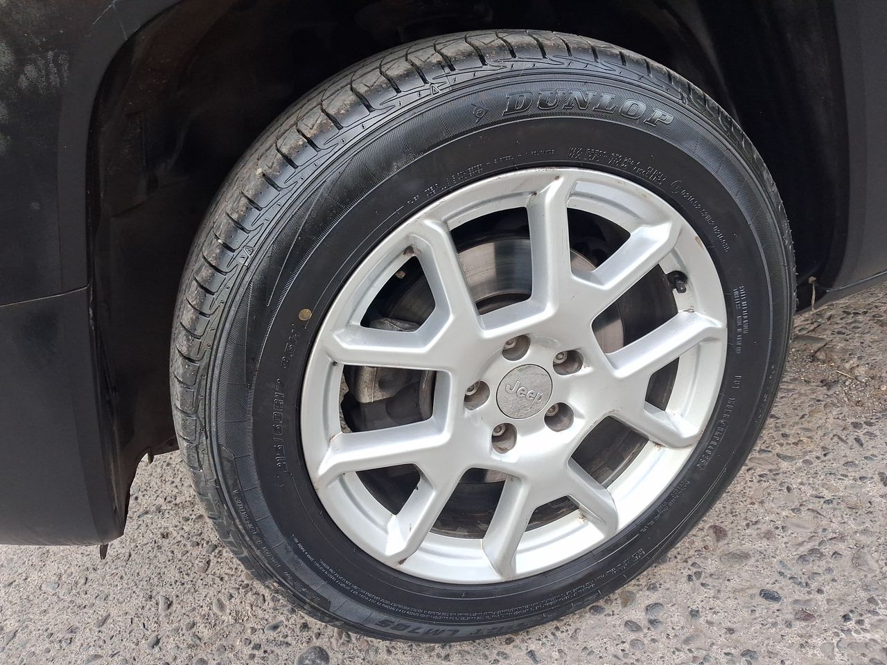 Jeep Renegade — foto 8 de 28