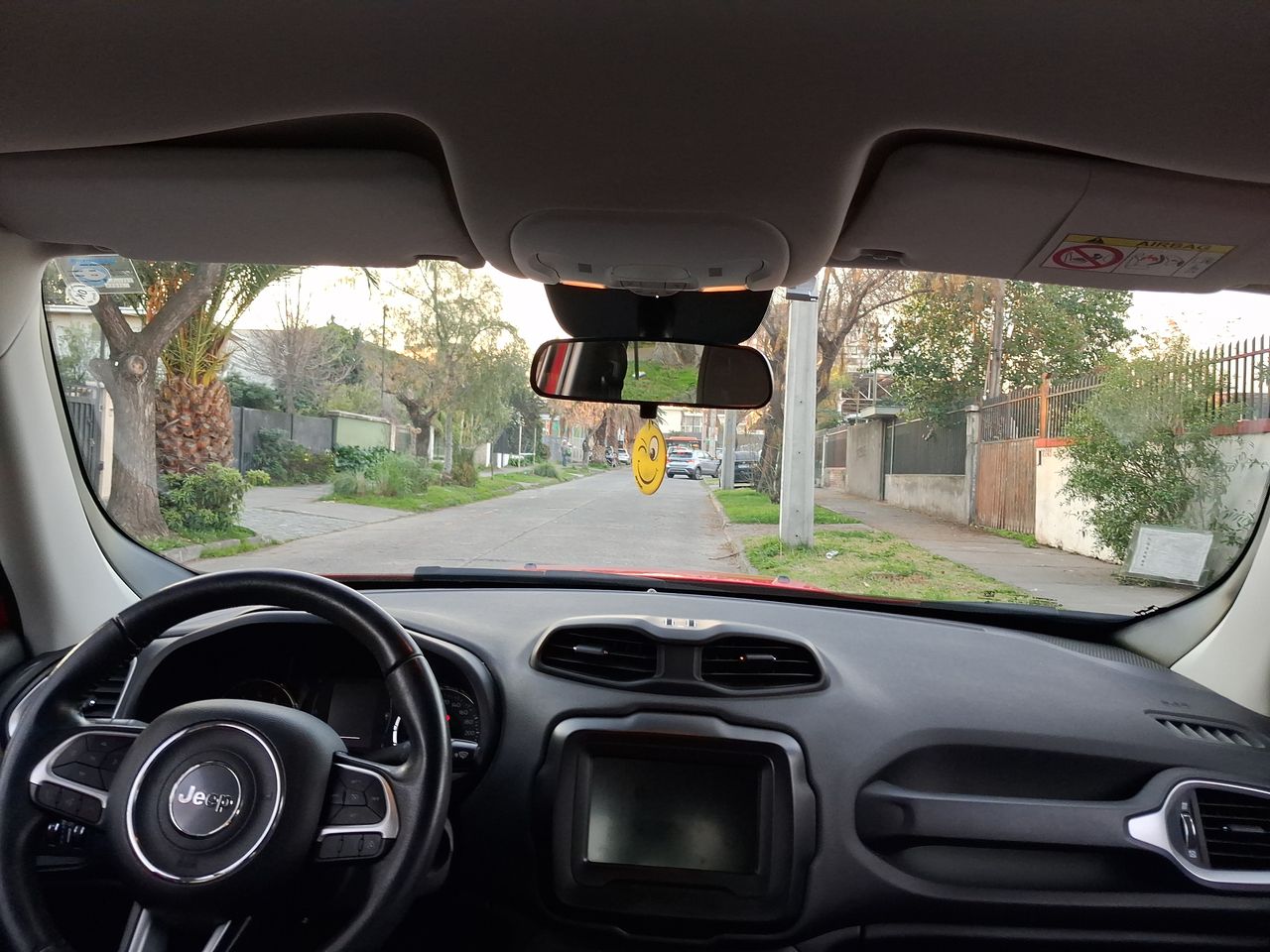 Jeep Renegade — foto 2 de 28
