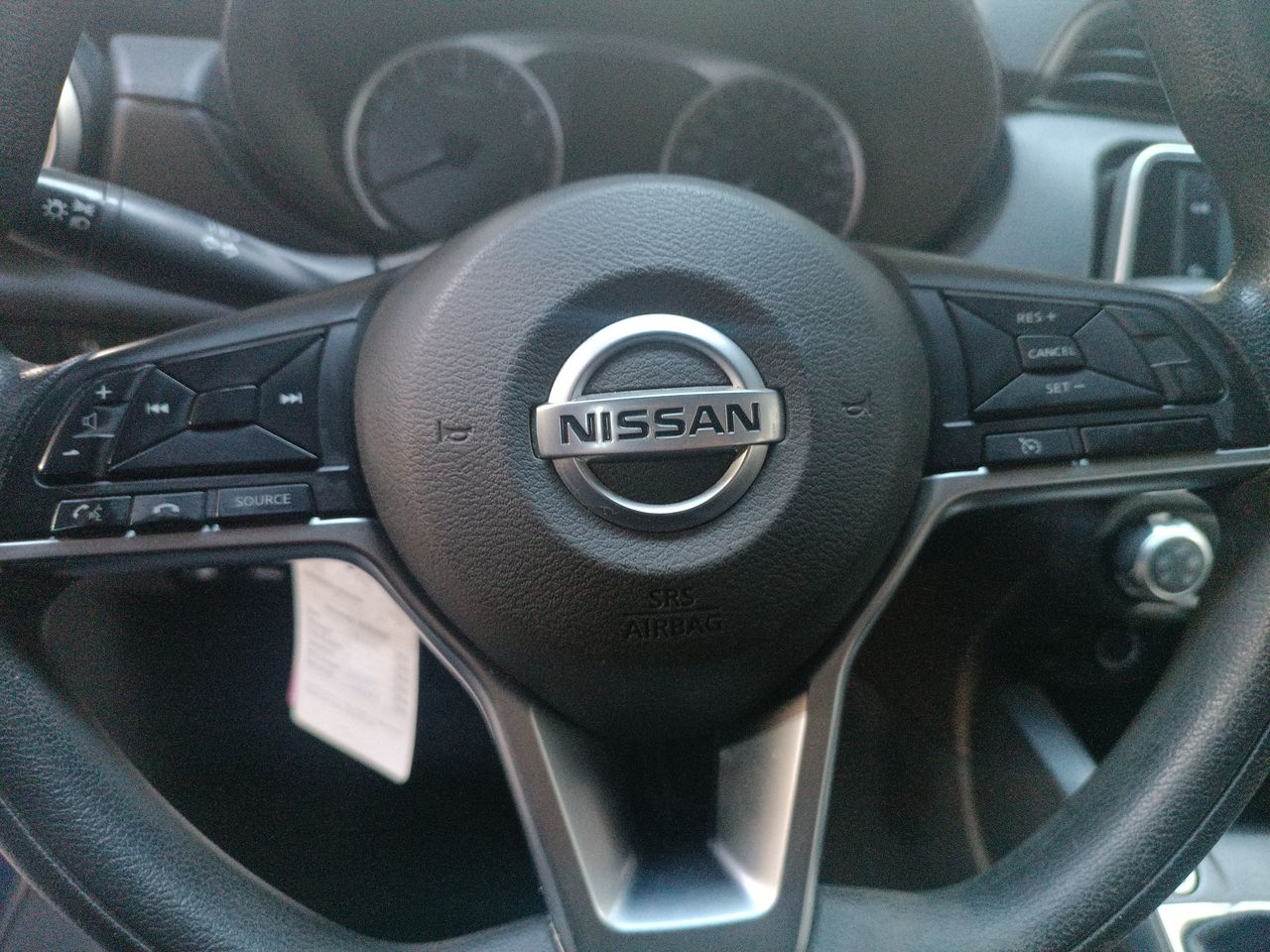NISSAN - 18