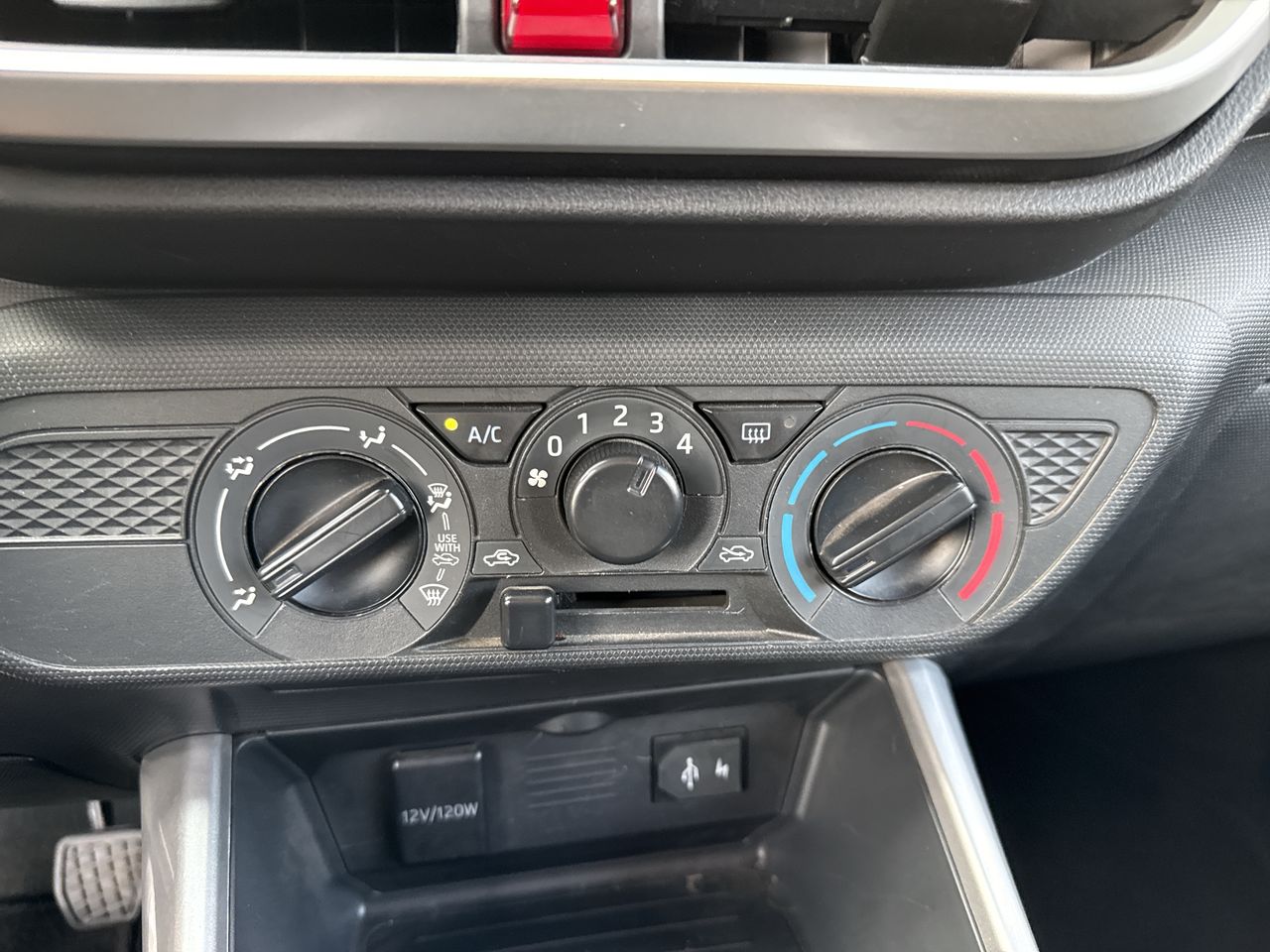 TOYOTA - 21