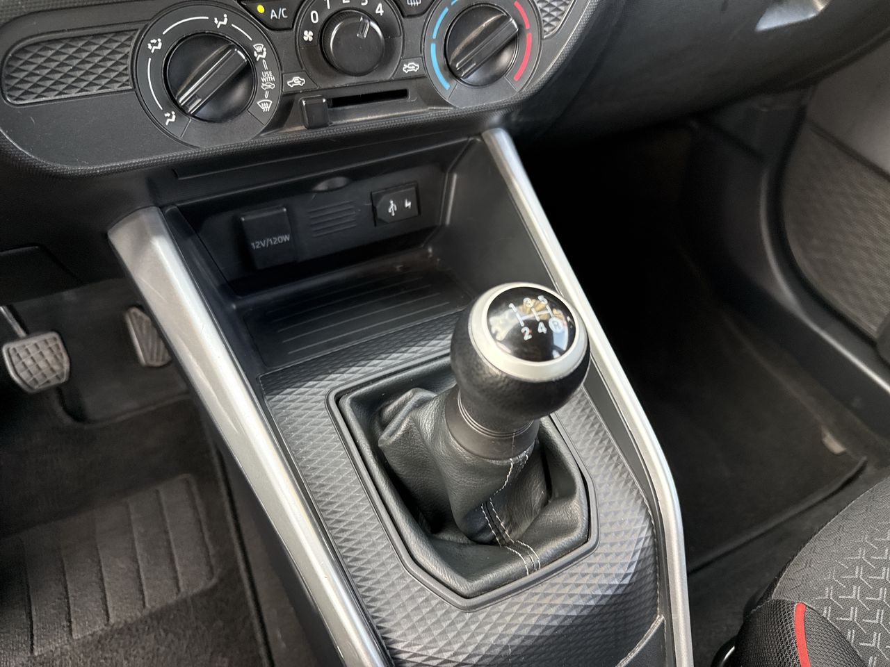 TOYOTA - 22