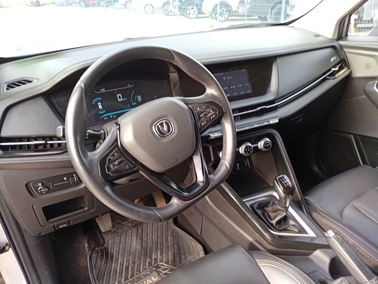 Changan Cs15 — foto 16 de 18