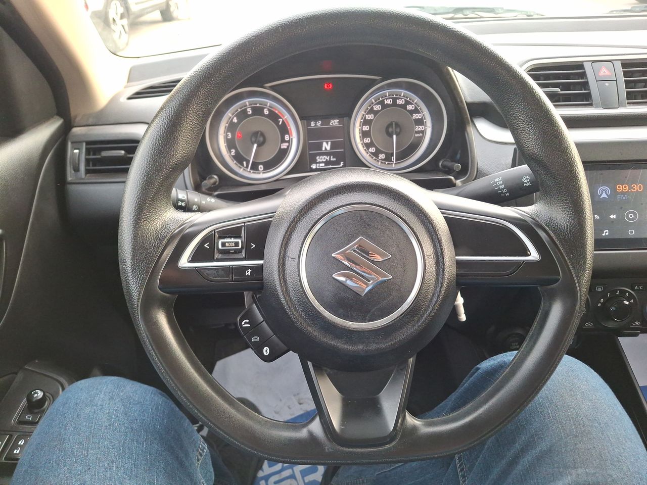 SUZUKI - 23