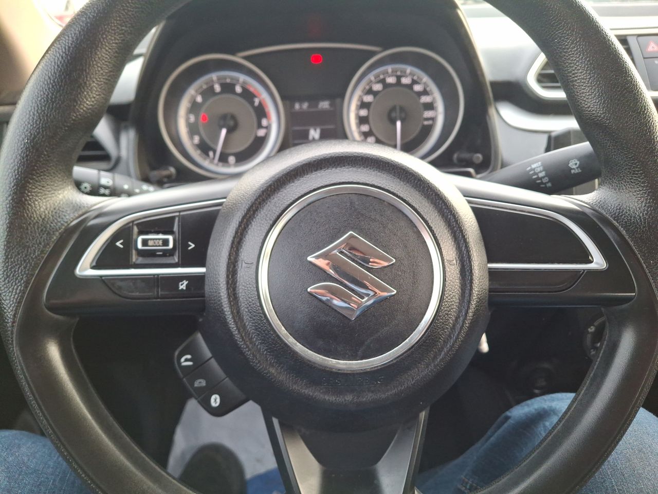 SUZUKI - 24
