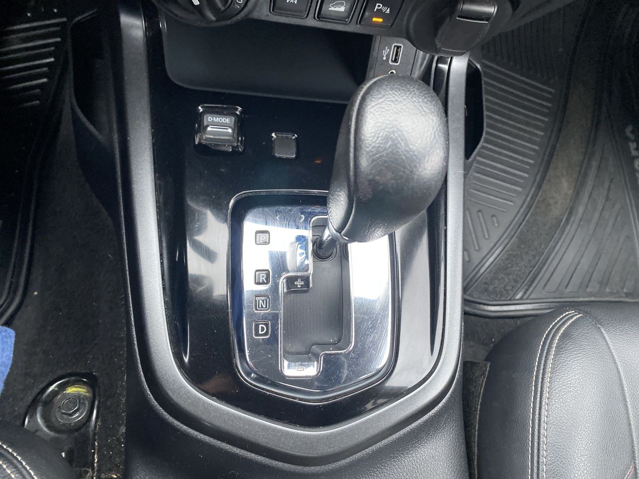 NISSAN - 23