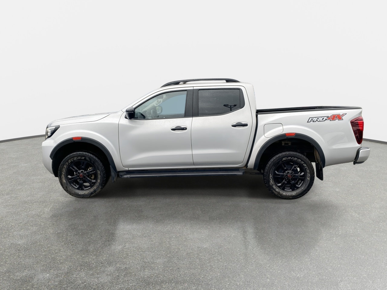 NISSAN - 4
