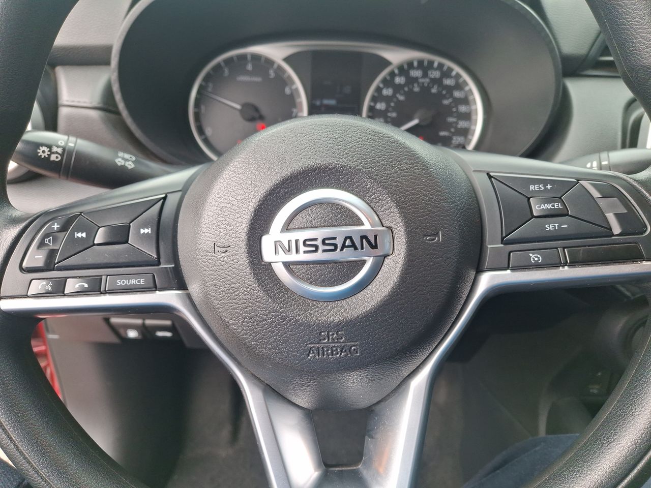 NISSAN - 25