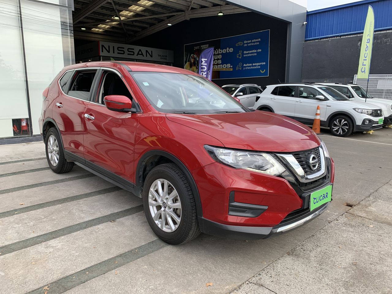 NISSAN - 4