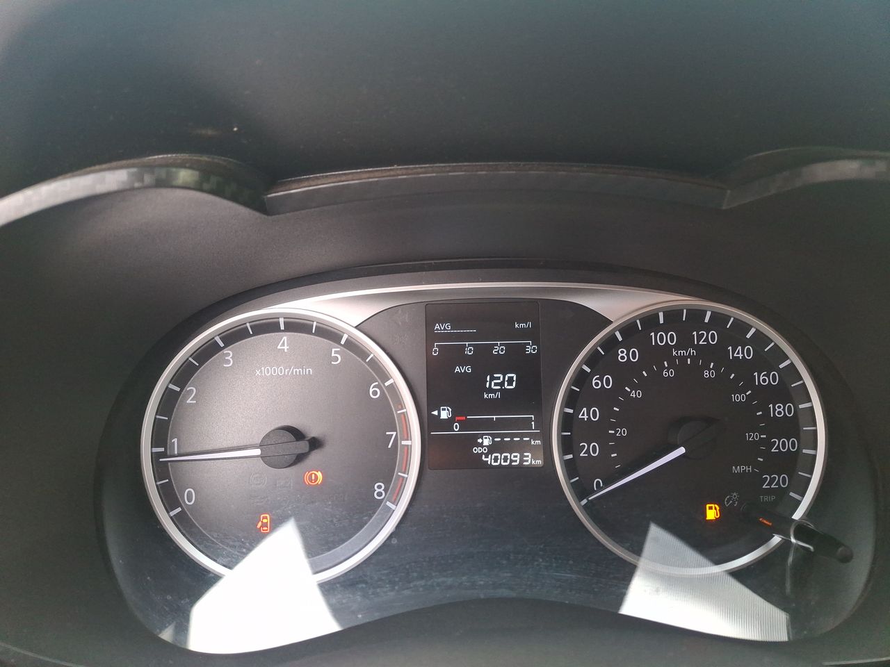 NISSAN - 18