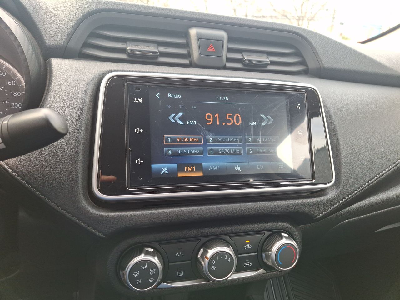 NISSAN - 19