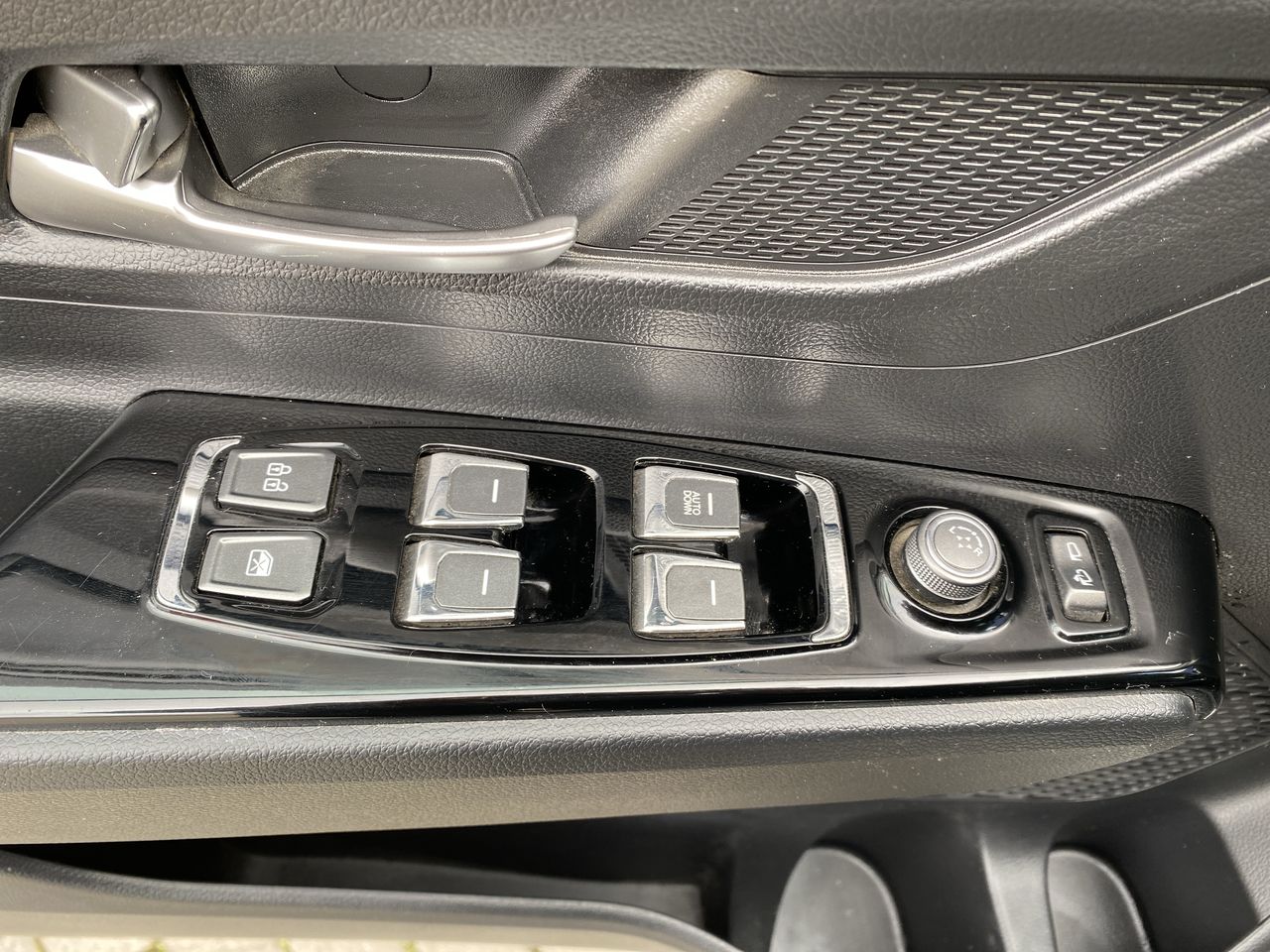 SSANGYONG - 21
