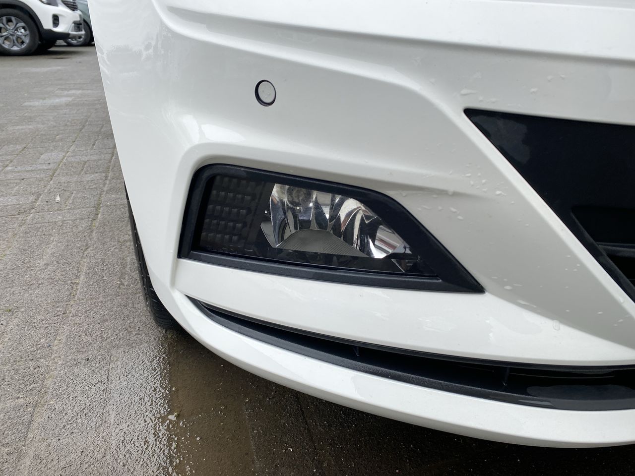 VOLKSWAGEN - 18