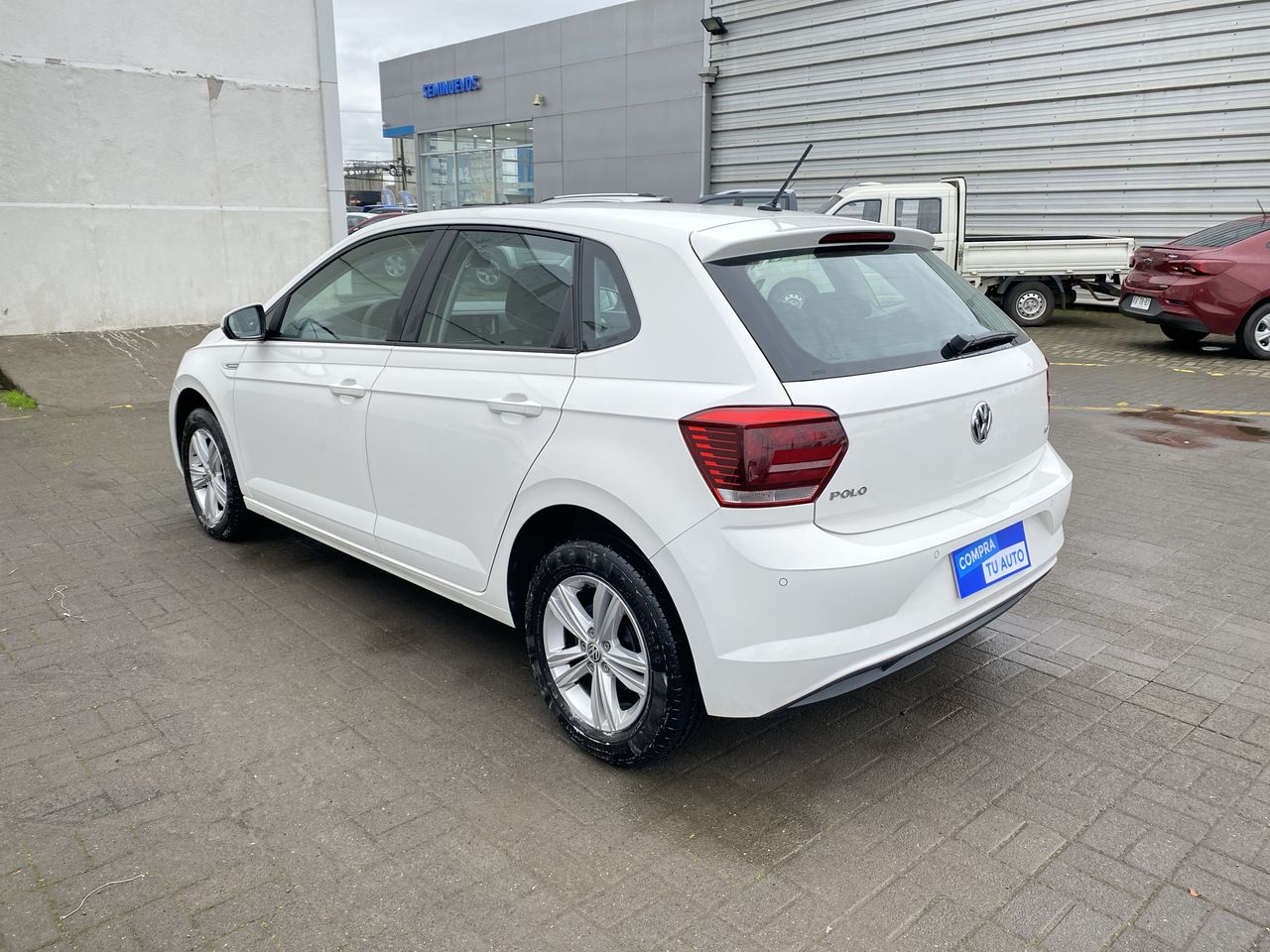 VOLKSWAGEN - 5