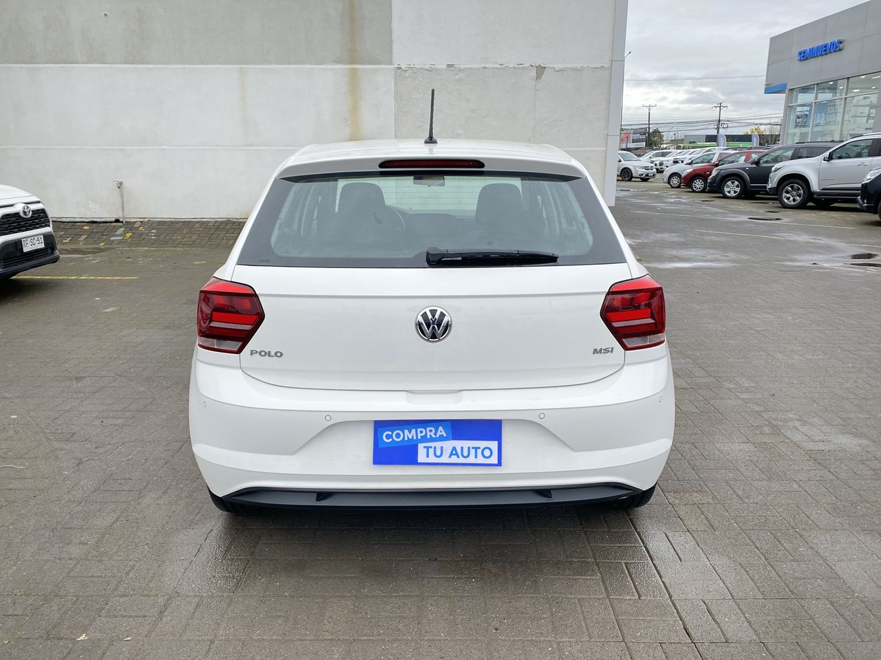 VOLKSWAGEN - 6