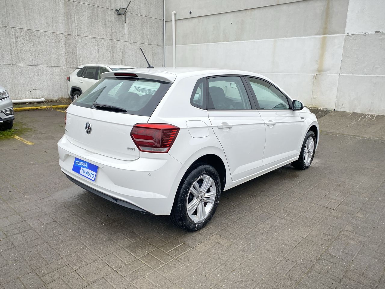 VOLKSWAGEN - 7