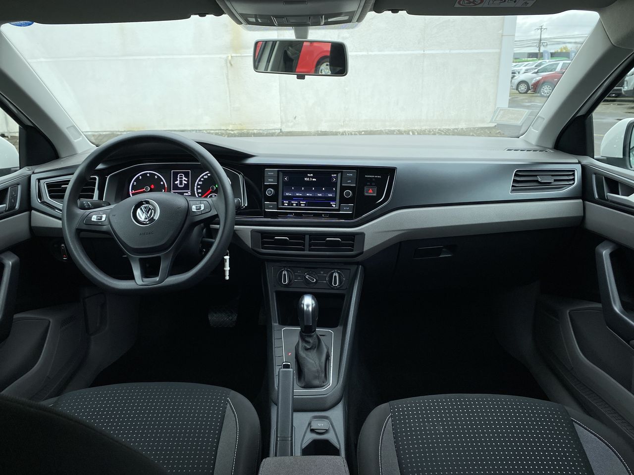 VOLKSWAGEN - 9