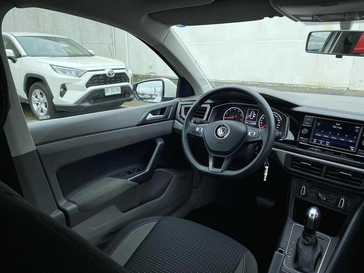 VOLKSWAGEN - 14