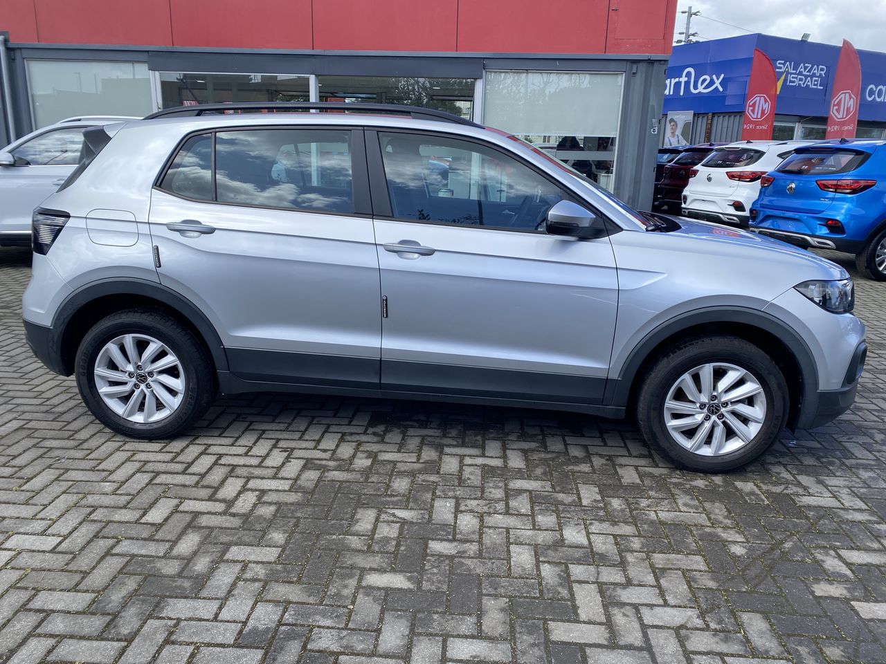 VOLKSWAGEN - 8