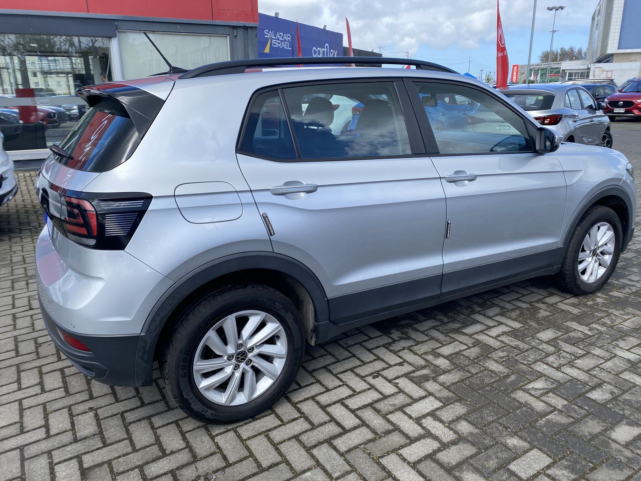 VOLKSWAGEN - 7