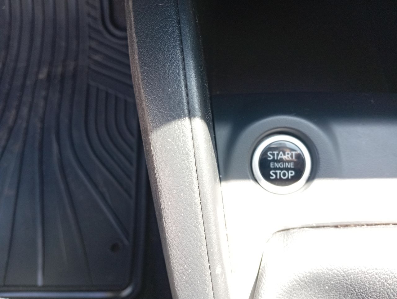 NISSAN - 25