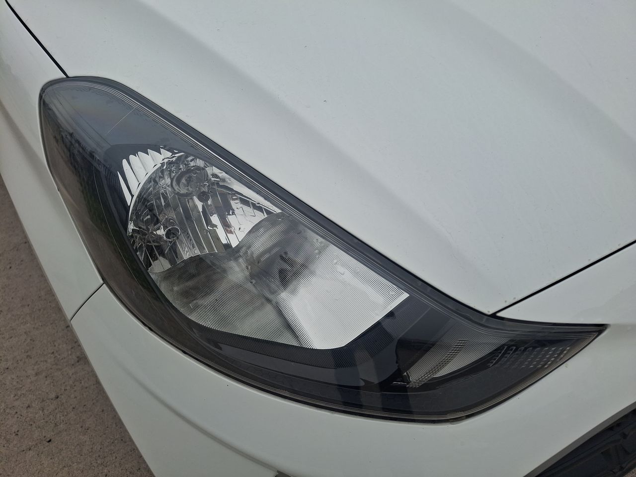 HYUNDAI - 18