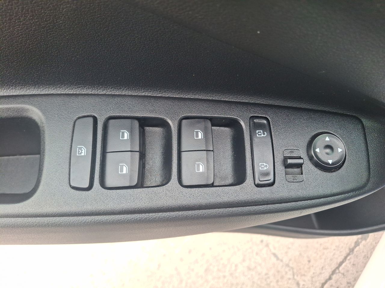 HYUNDAI - 22