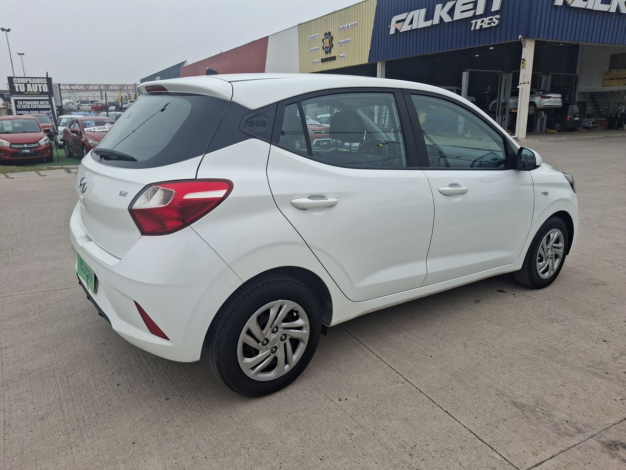HYUNDAI - 7