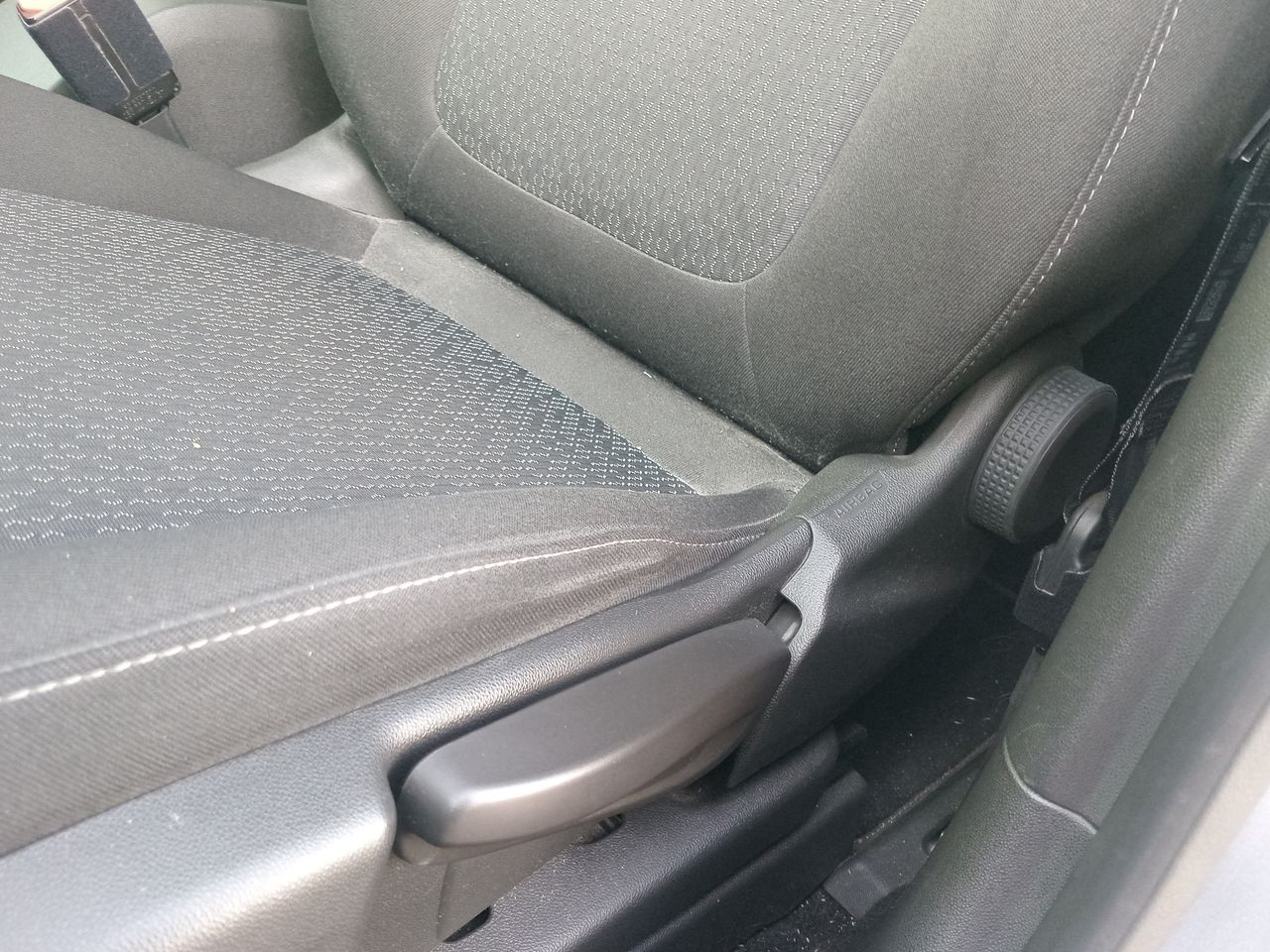 Opel Crossland — foto 13 de 25
