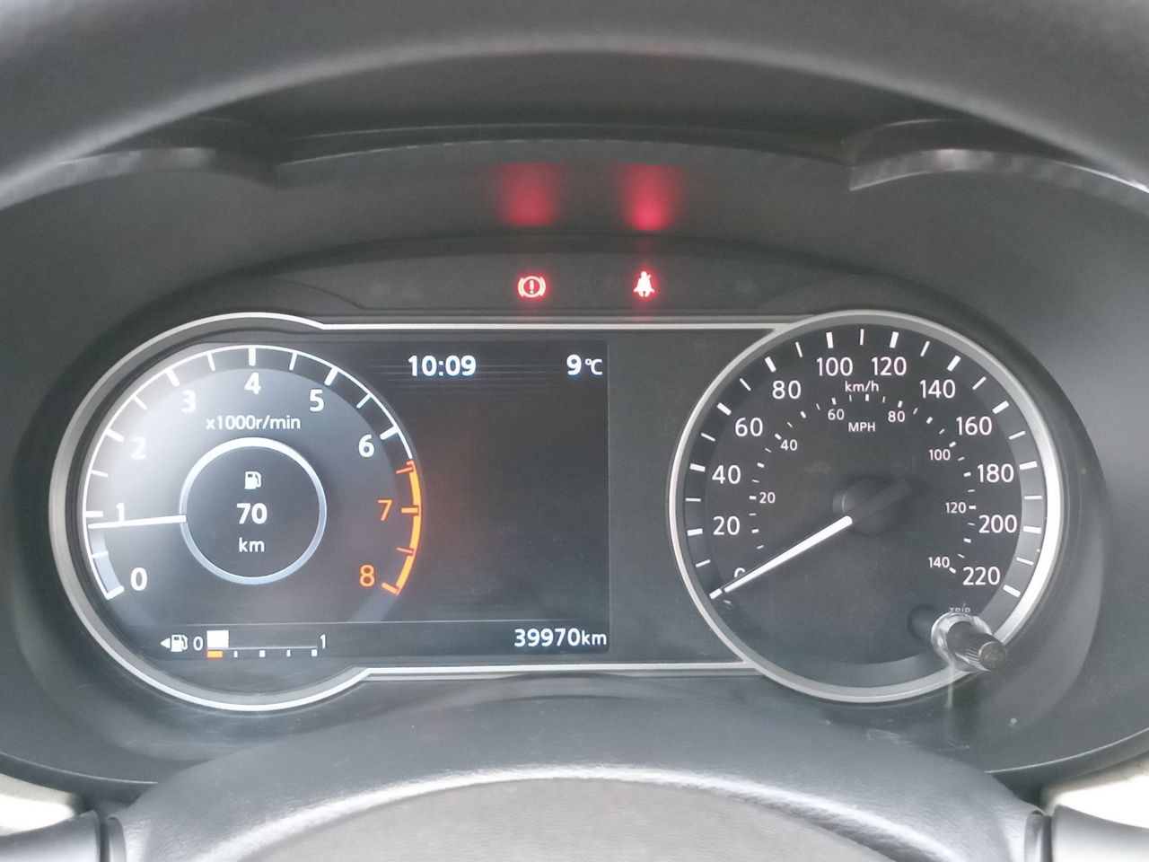 NISSAN - 27