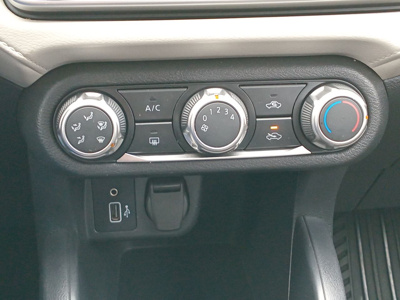 NISSAN - 30