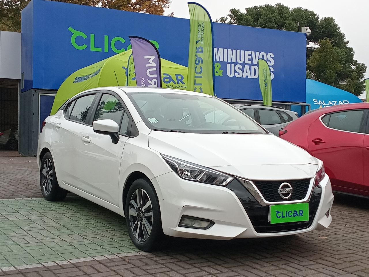 NISSAN - 4