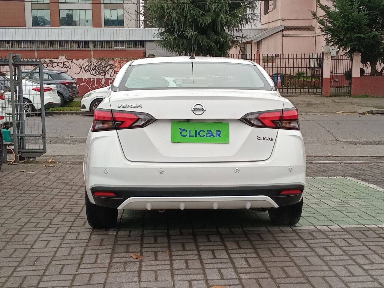 NISSAN - 6