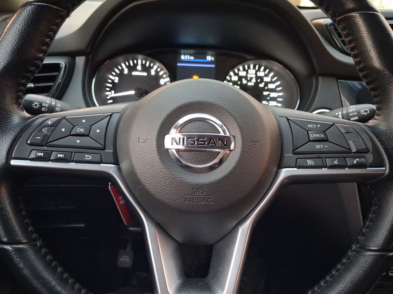 Nissan X-Trail — foto 18 de 30