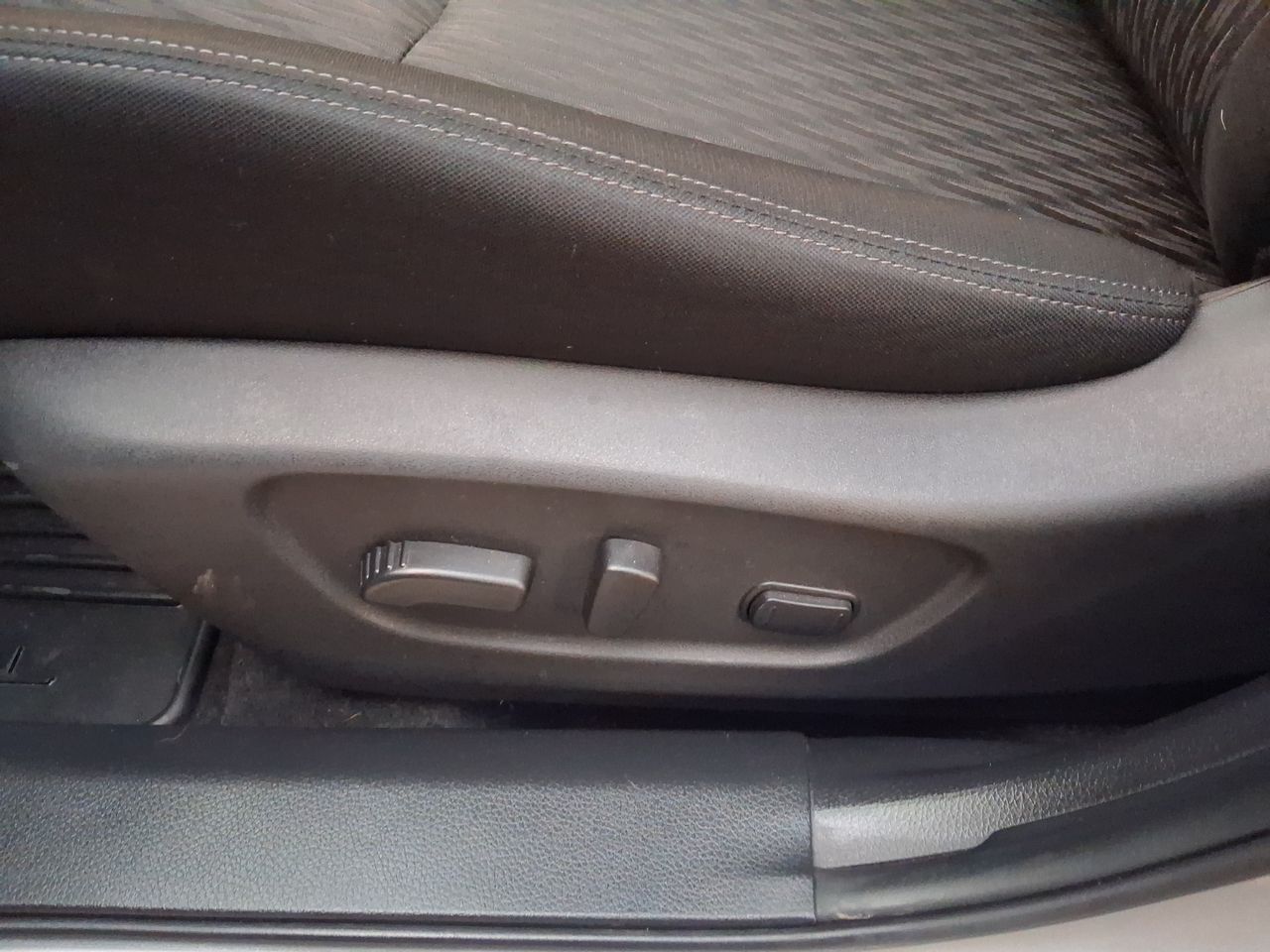 Nissan X-Trail — foto 15 de 30