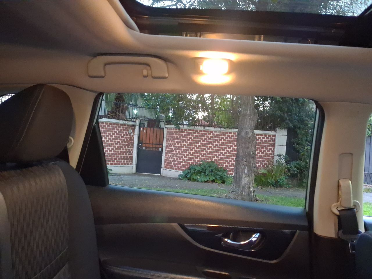 NISSAN - 5