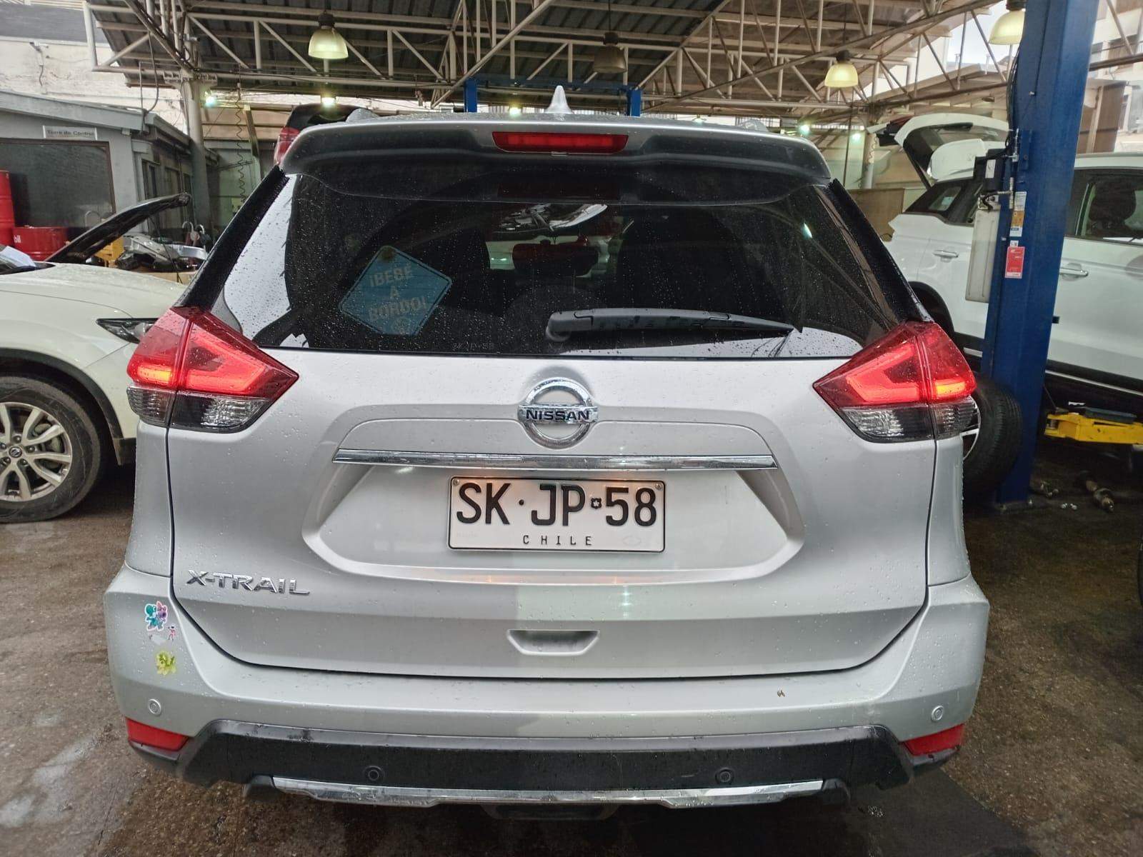 NISSAN - 4