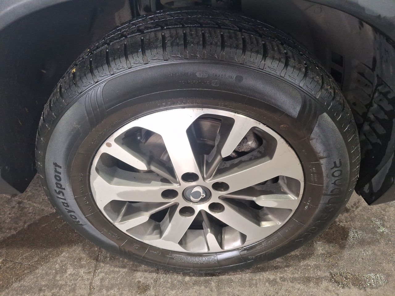 SsangYong Rexton — foto 10 de 29