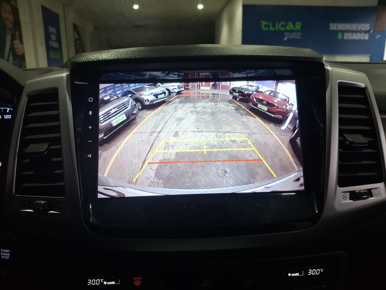 SsangYong Rexton — foto 22 de 29