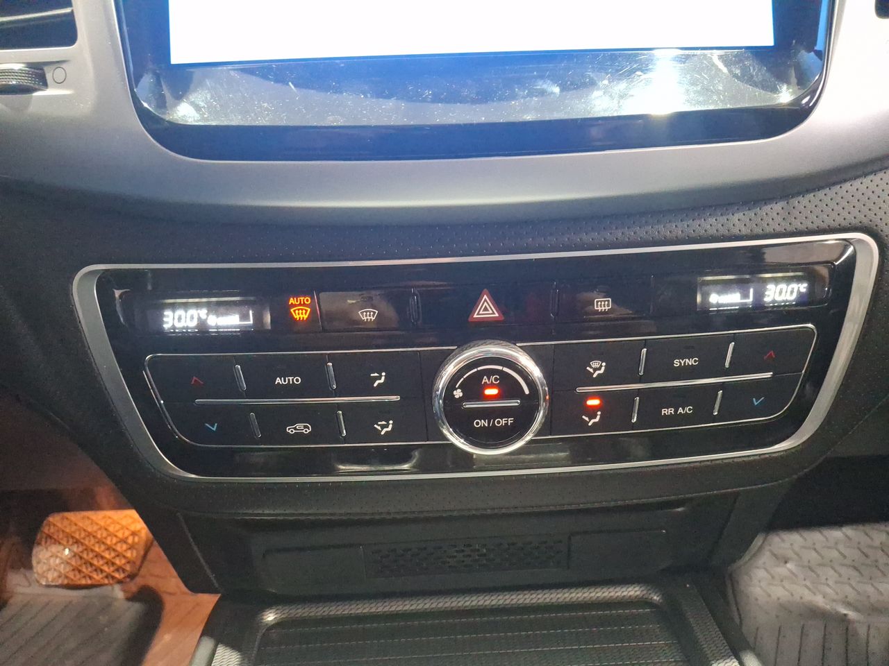 SsangYong Rexton — foto 23 de 29