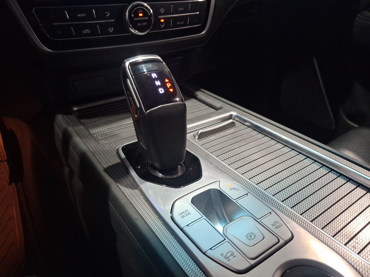 SsangYong Rexton — foto 24 de 29