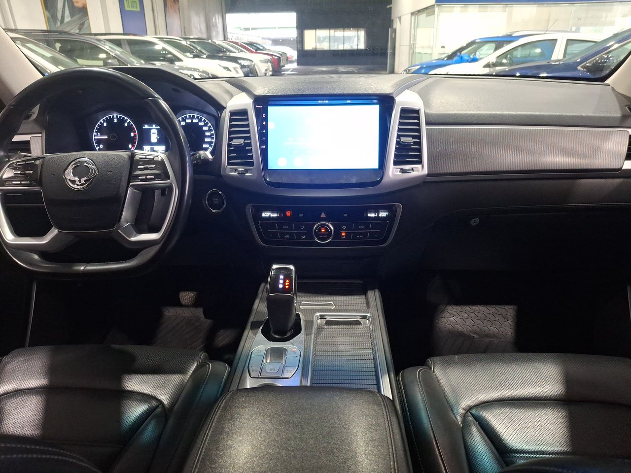 SsangYong Rexton — foto 25 de 29