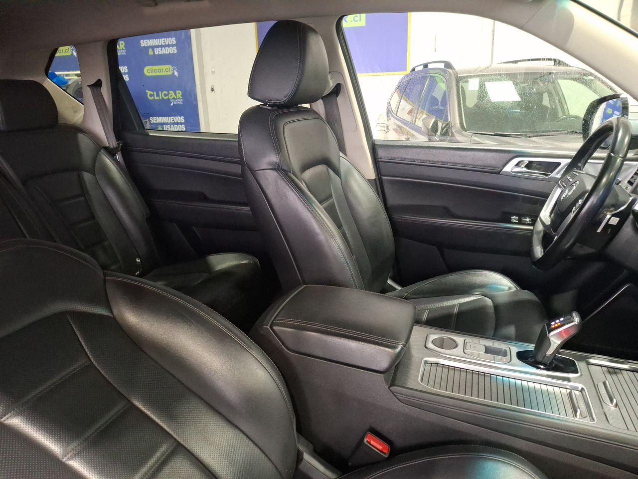SsangYong Rexton — foto 8 de 29