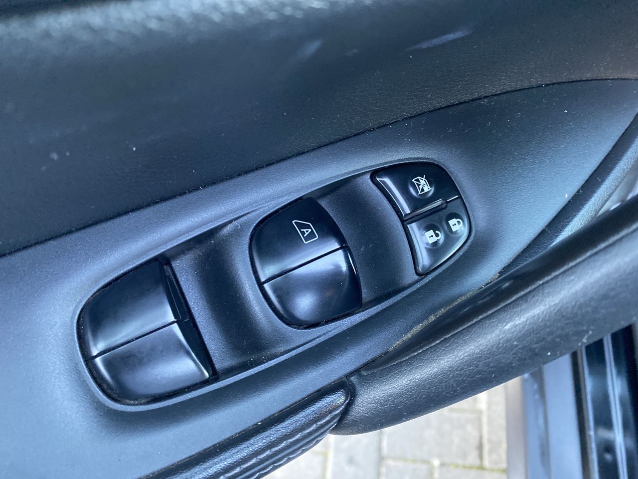 Nissan X-Trail — foto 22 de 35