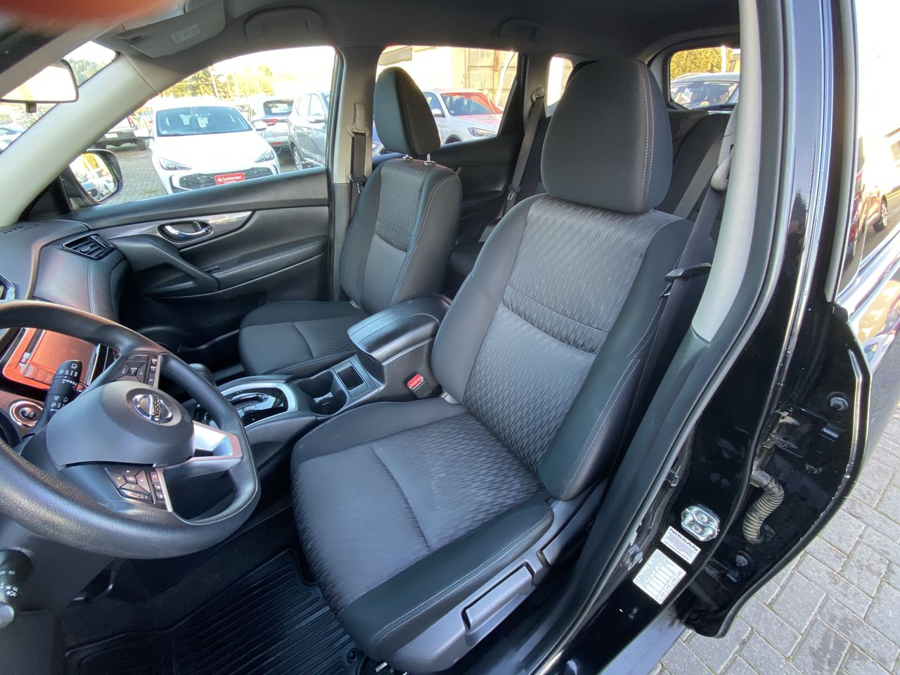 Nissan X-Trail — foto 24 de 35